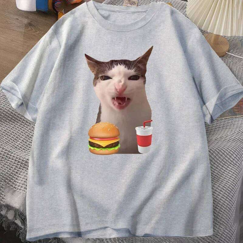 Crunching Food Meme T-shirt Women Silly T Shirts Funny Cat Eating T-Shirt Short Sleeve Graphic Tees Streetwear Fashion Y2K X260209