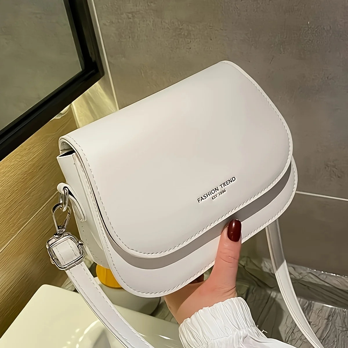 Fashionable Synthetic Leather Crossbody Bag Womens Shoulder Simple Square n Adjustable Strap Suitable for Daily Use 260208
