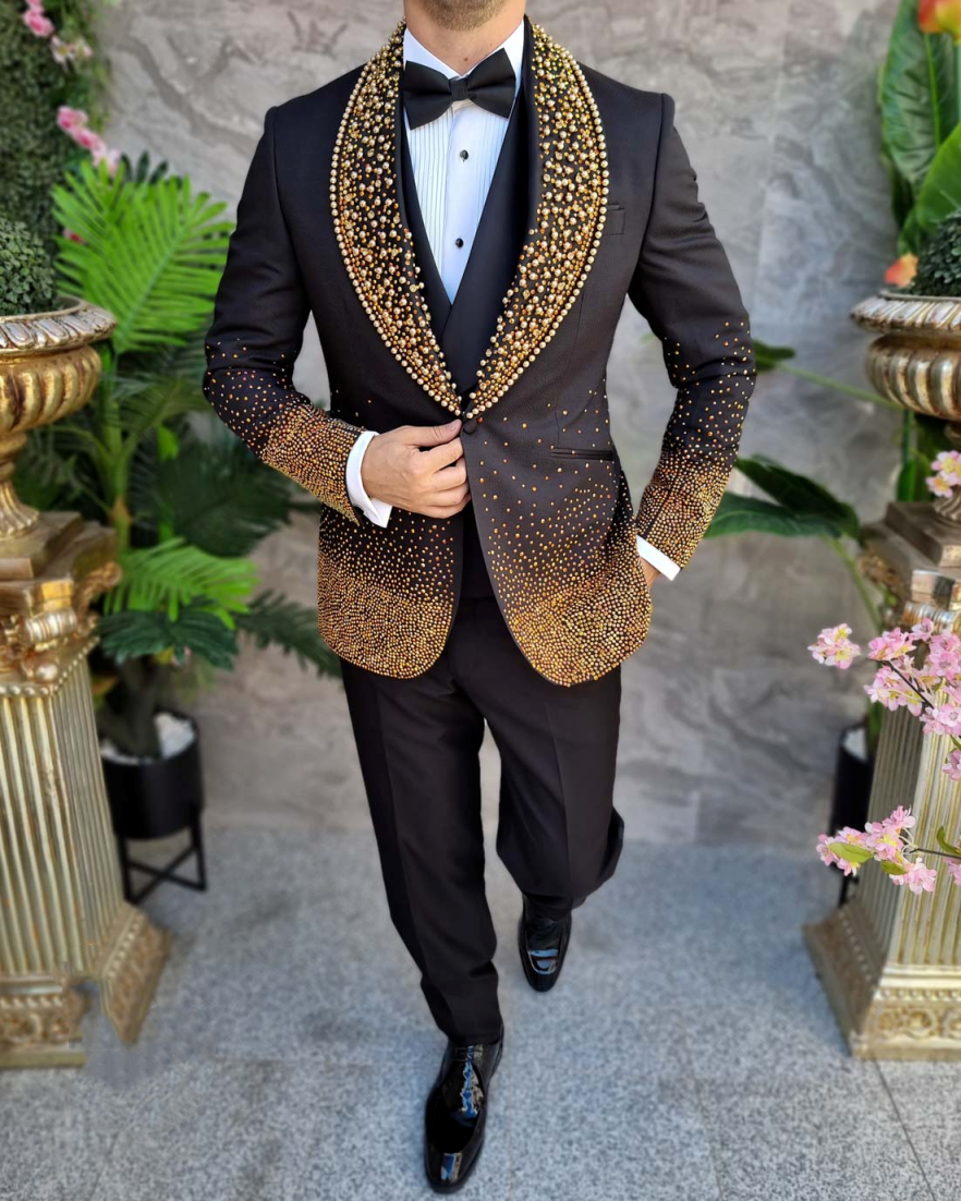 Fashion Beaded Groom Wedding Tuxedos Shawl Lapel One Button Pant Sets Classic Fit Banquet Party 2 Pieces Customized