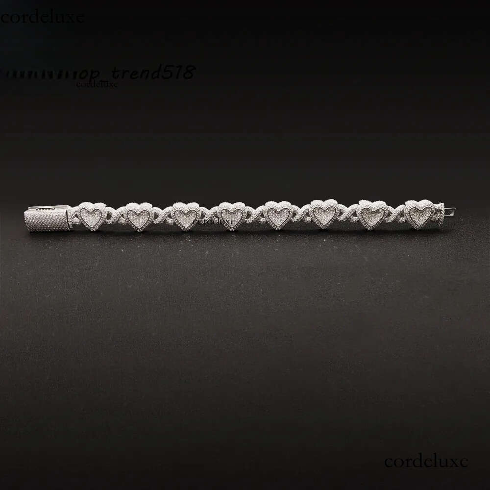 Fashion Men and Women Moissanite Cuban Link Sier Iced Out Heart Shape Hiphop Bracelet Best Gift 68