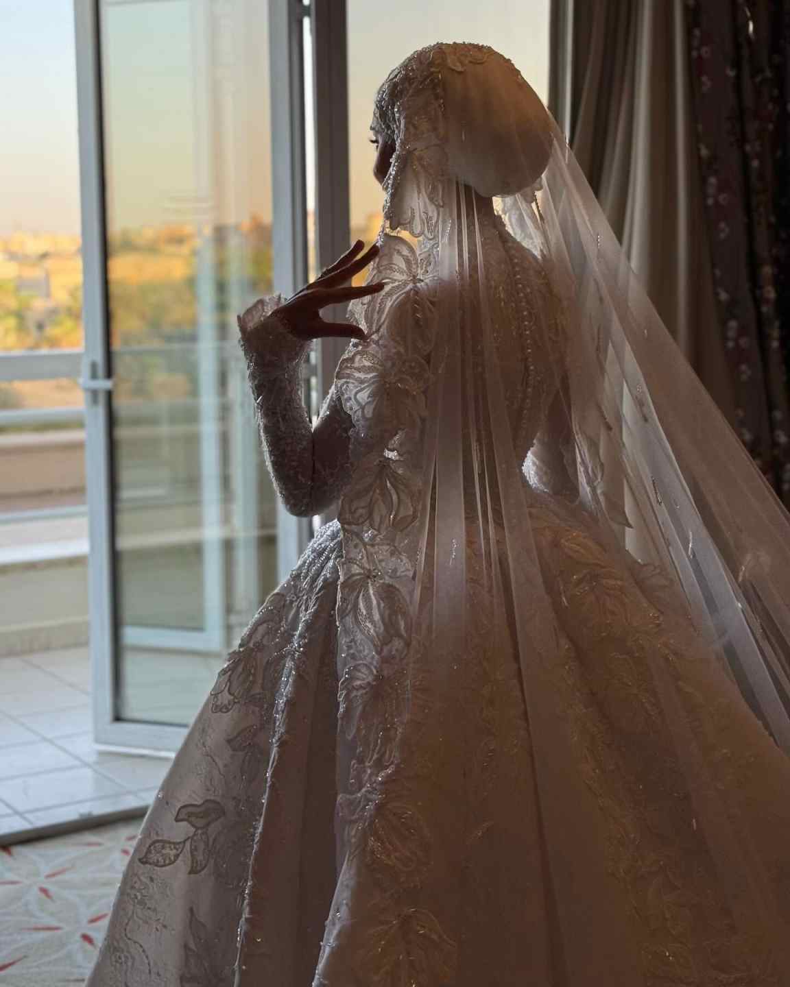 Custom Embroidered and Printed Muslim Wedding Gown Lace Trim Embroidery A Line Skirt Bridal Dress Islamic Bride Church Wedding