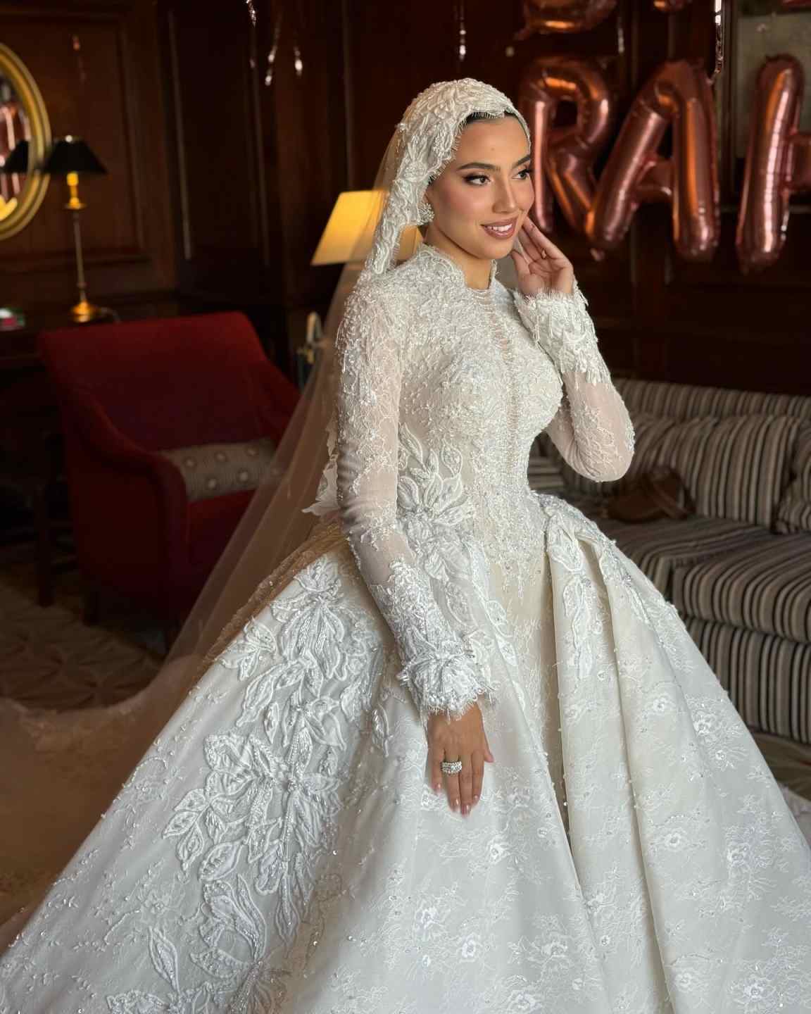 Custom Embroidered and Printed Muslim Wedding Gown Lace Trim Embroidery A Line Skirt Bridal Dress Islamic Bride Church Wedding