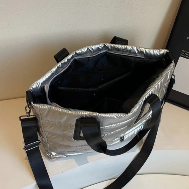 Large Capaci Casual Sle Womens down Cotton Jaet Bag Autumn Winter Versatile 2026 Crossbody Bag Tote Bag Handbags260128