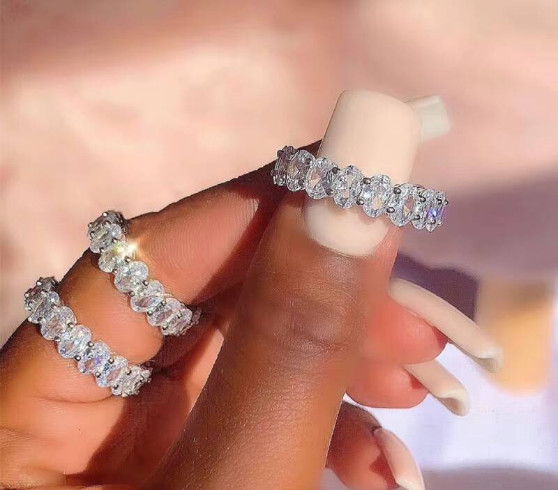 Hypoallernic Waterproof Stackable Silver Rings for Women Eternity Pave MoissaniteVVSia Ring 925 Silver Rings Jewelry 2024