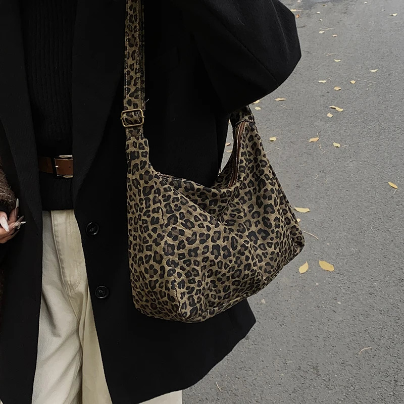 Fashionable leopard print bags largecapacity singleshoulder retro crossbody tote 260208