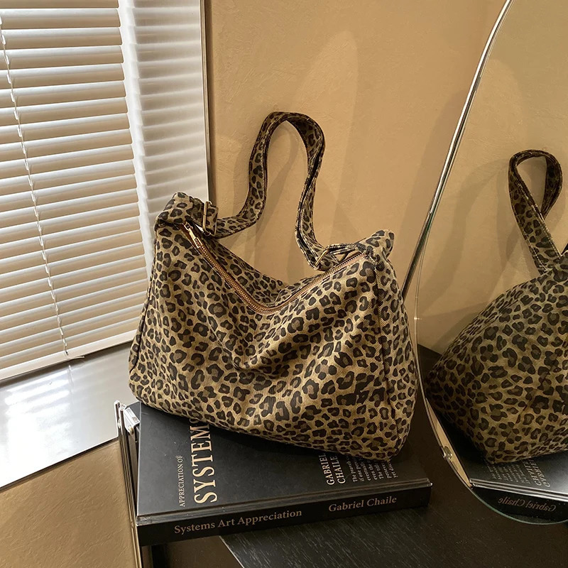 Fashionable leopard print bags largecapacity singleshoulder retro crossbody tote 260208