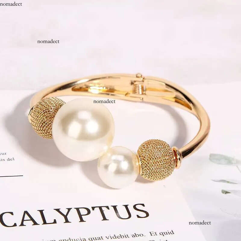 2024 Dainty Gold Plated Fashion Woman Bracelet Imitation Pearl Latest Bracelets Designs 85