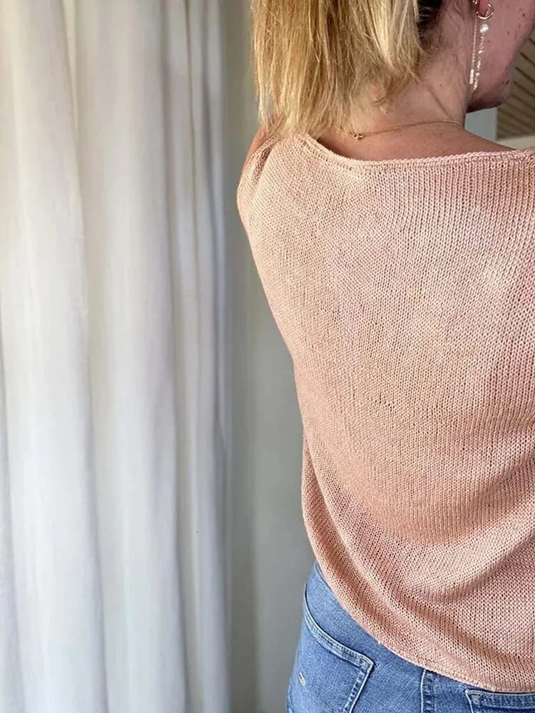 Womens spring and summer round neck woolen vest fashionable versatile casual suitable for daily travel commuting vacat 260130