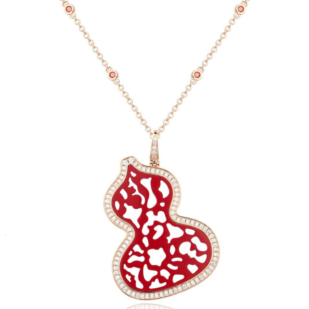 Necklace New Vintage Large Red Gourd Necklace, Gold-Plated, Elegant Fashionable Patterned Pendant, Medium-Long Women's Necklace