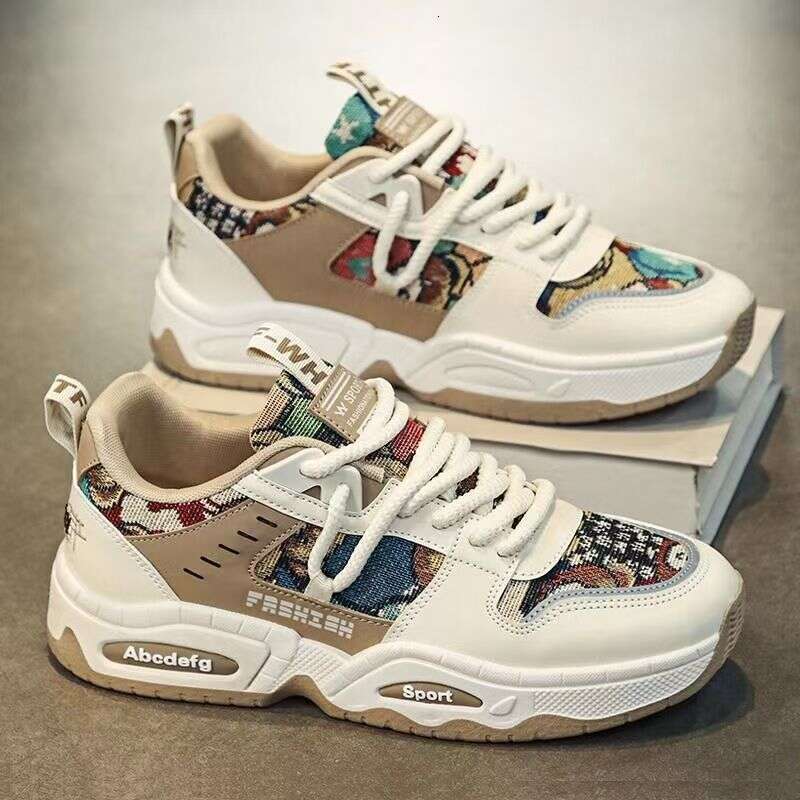Men's Sneakers Winter 2025 New Thick-Soled Youth Height-Increasing Breathable Versatile Casual Canvas Dad Trendy Shoes