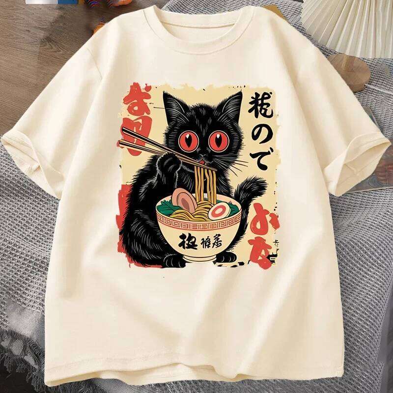 Vintage Japanese Black T Shirts Cute Graphic Funny Cat Eating Ramen Printing Harajuku Short Sleeve Casual X260209