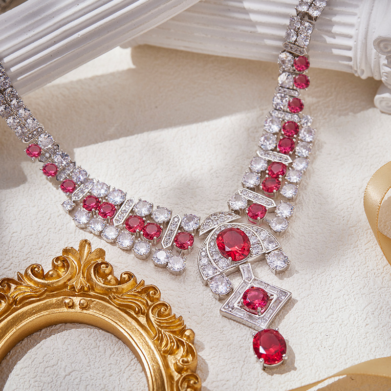 Necklace Red Diamond Mermaid Necklace, Gold-Plated, Elegant Necklace, Suitable For Evening Dresses, Bridal Gowns, Women's Collarbone Necklace