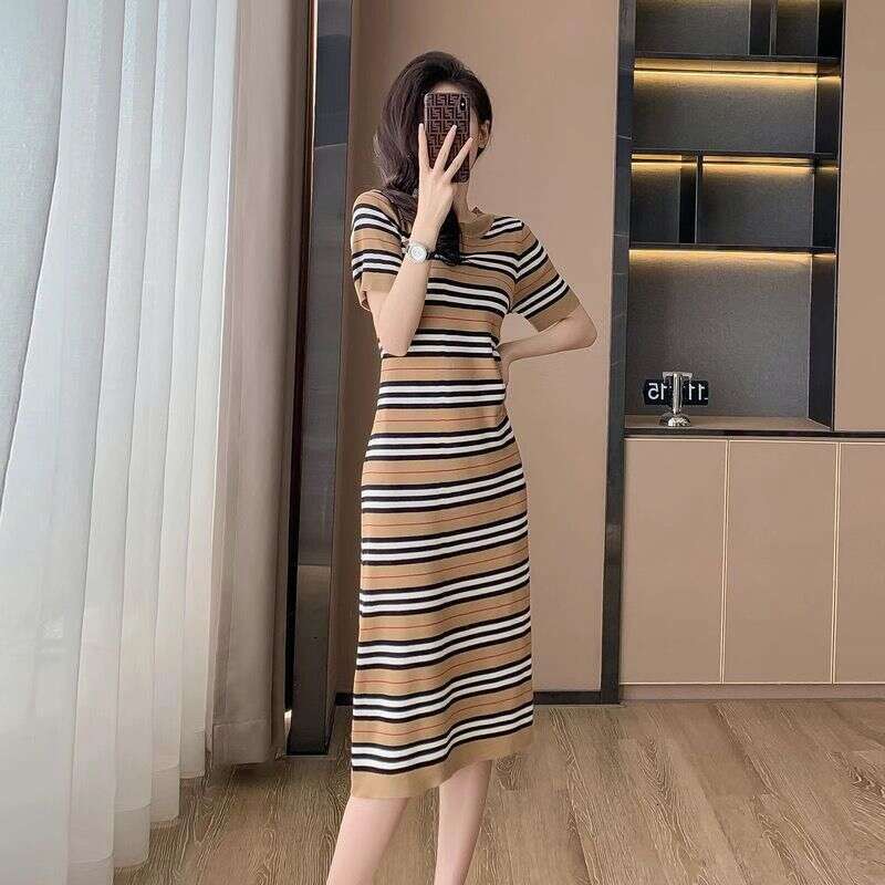 2026 High-End Elegant Striped For Women Summer Waist-Cinching Slimming Knitted Bodycon Over-The-Knee Dress