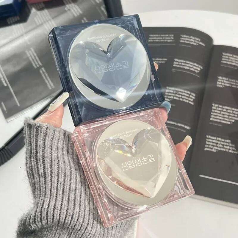 Whitening Air Cushion BB Cream Concealer Waterproof Sweatproof 50x Sunscreen Foundation 26L0209