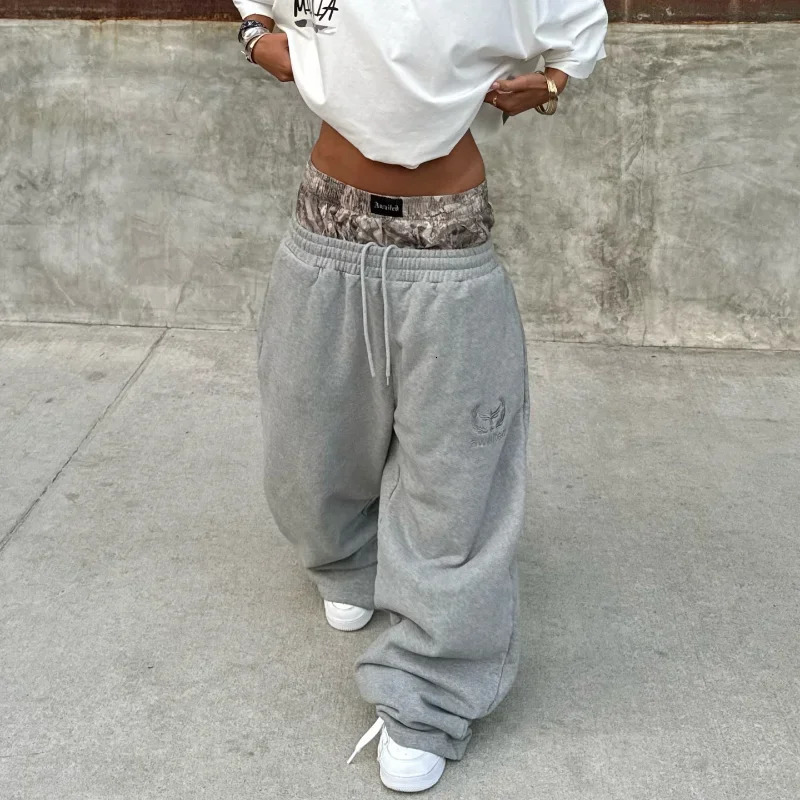 Y2K Trend Sweatpants Camouflage Embroidered Pattern Streetwear Men Women Clothing Retro Camo Baggy Pants Unisex Wide Leg Pants 260122