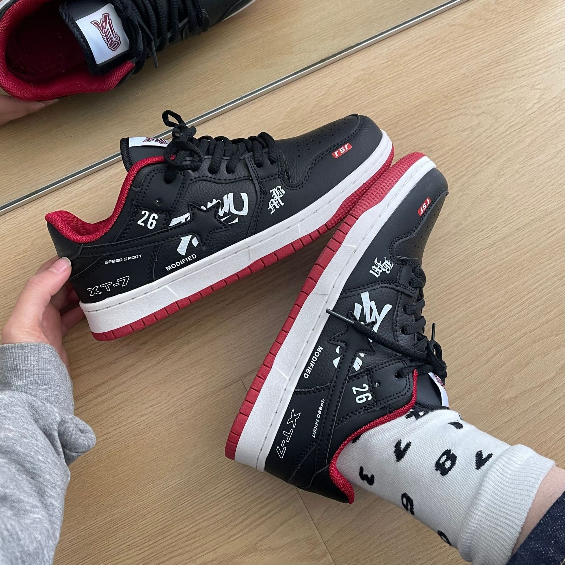 Hot new free shipping designer shoes for mens womens casual shoes black white Fashionable and versatile outdoor sneakers sport shoes