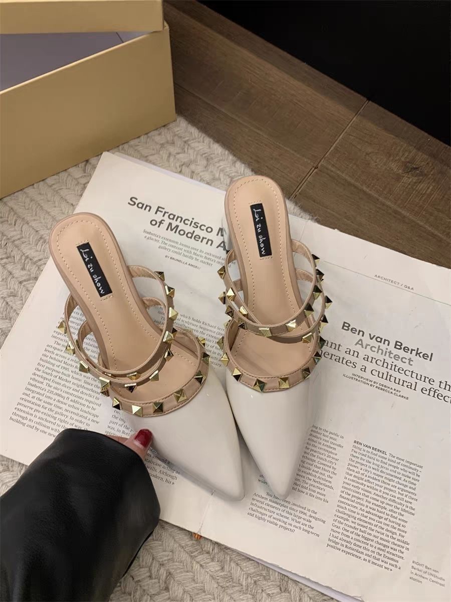 Hot new free shipping designer shoes for womens dress shoes black beige white Fashionable and versatile Pointed rivet high heels