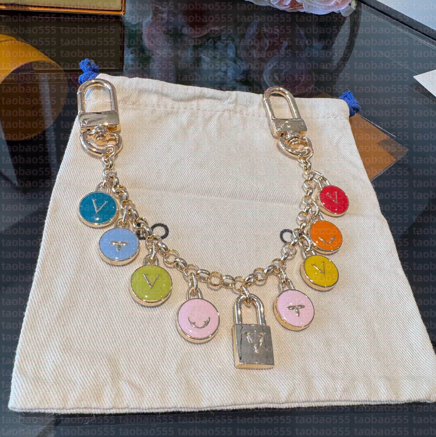 New Arrival Hot Sale, Chain Keychain, Enamel Color Pendant, Bag Strap, Selected Shiny Metal, Elegant and Luxurious