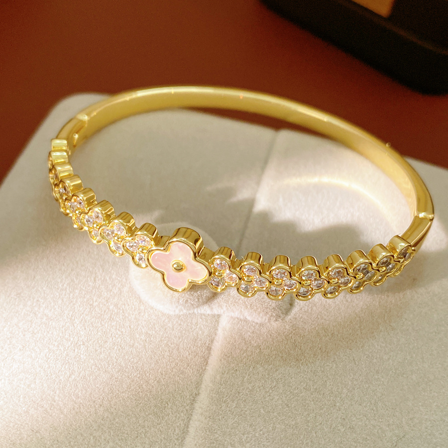 Zircon clover flower clasp bracelet, exquisite and elegant, versatile for commuting, high-end light luxury jewelry wholesale - view 8