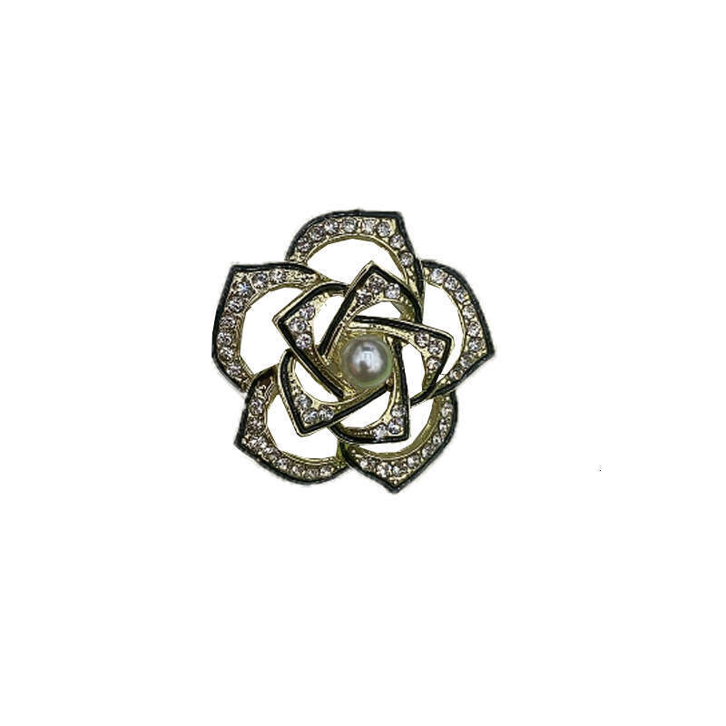 Elegant Camellia Design Sense Niche Brooch Style High-end Luxurious Temperament Suit Pin Accessory