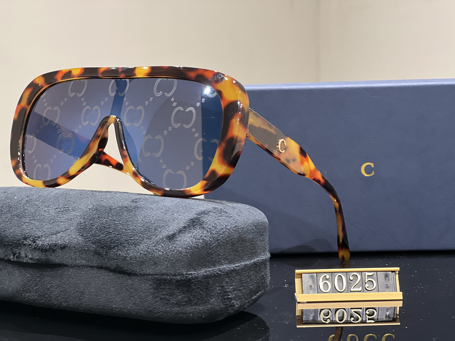 2026 Men Classic Brand Retro women Sunglasses Luxury Designer Eyewear Metal Frame Designers Sun Woman glass lenses With box 6025