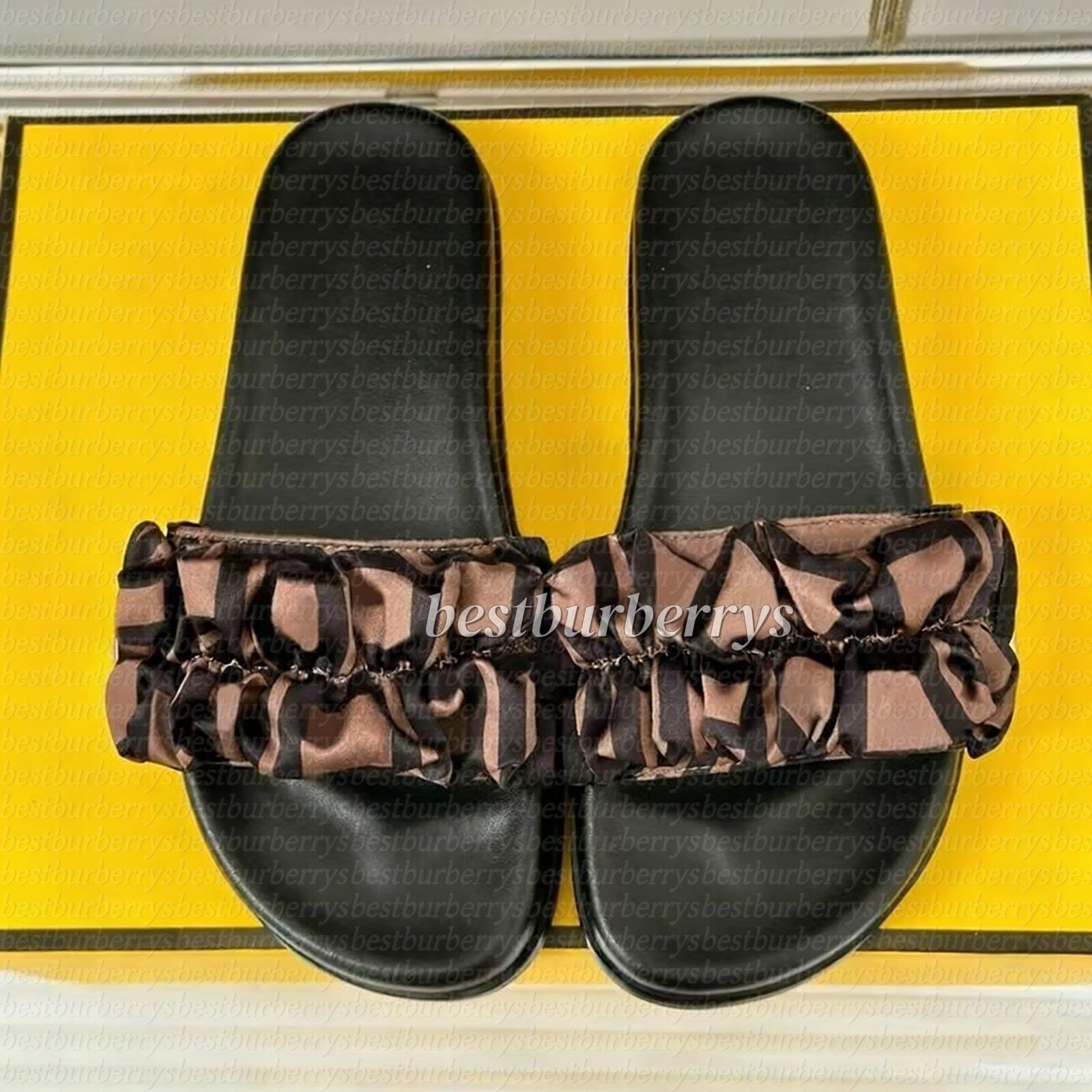 Sandale Designers Sandals For Women Fashion Summer Slides Classic Strap Buckle Flat Leather Canvas Letter Rubber Slippers Beach Shoes