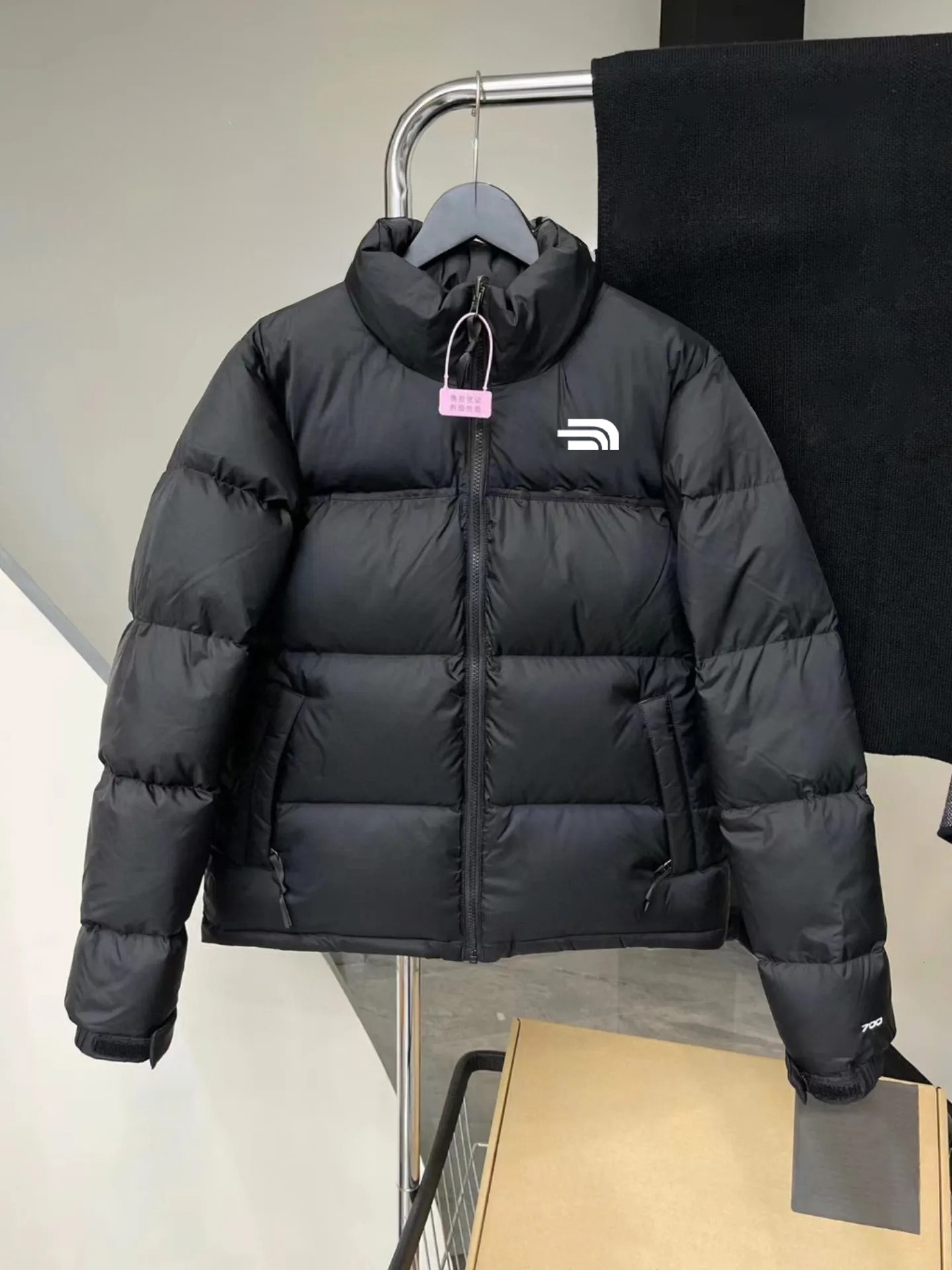 Northlys Jacket Hot Sale Designer Puffer Mens Northlys Face Jacket Down Northlys Face Jacket Outerwear Outdoor Keep Coat Parka Winter Fashion Womens Overcoat 44