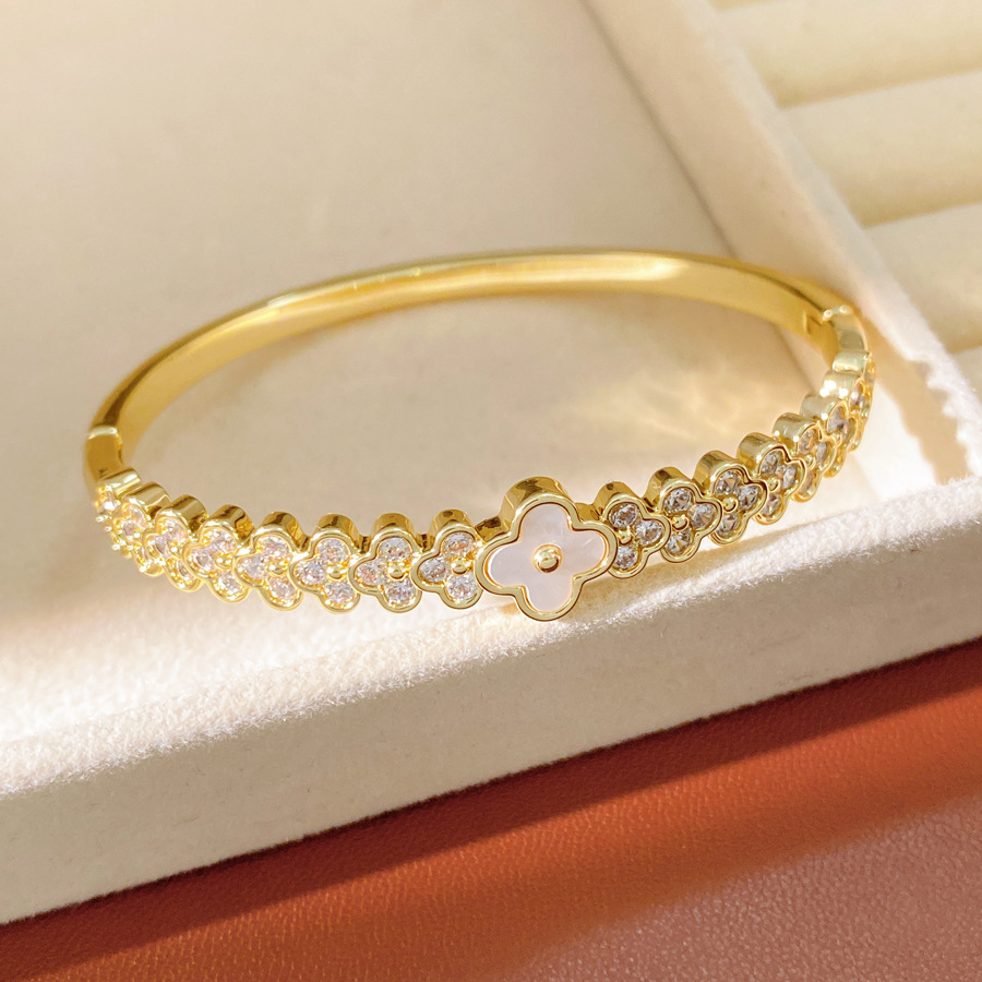Zircon clover flower clasp bracelet, exquisite and elegant, versatile for commuting, high-end light luxury jewelry wholesale - view 6