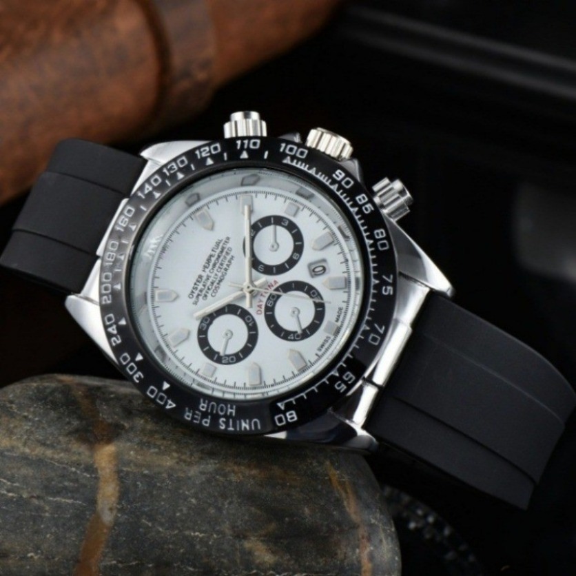 Fashion Men Watch Calendar Casual Rubber Strap Quartz Wristwatches 3Eyes Gray Dial 1634
