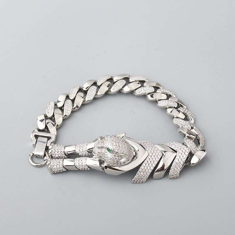 2026 European American Hip-Hop Jewelry Green-Eyed Leopard Bracelet With Micro-Inlaid Zirconia And Interlaced Diamond Design - view 3
