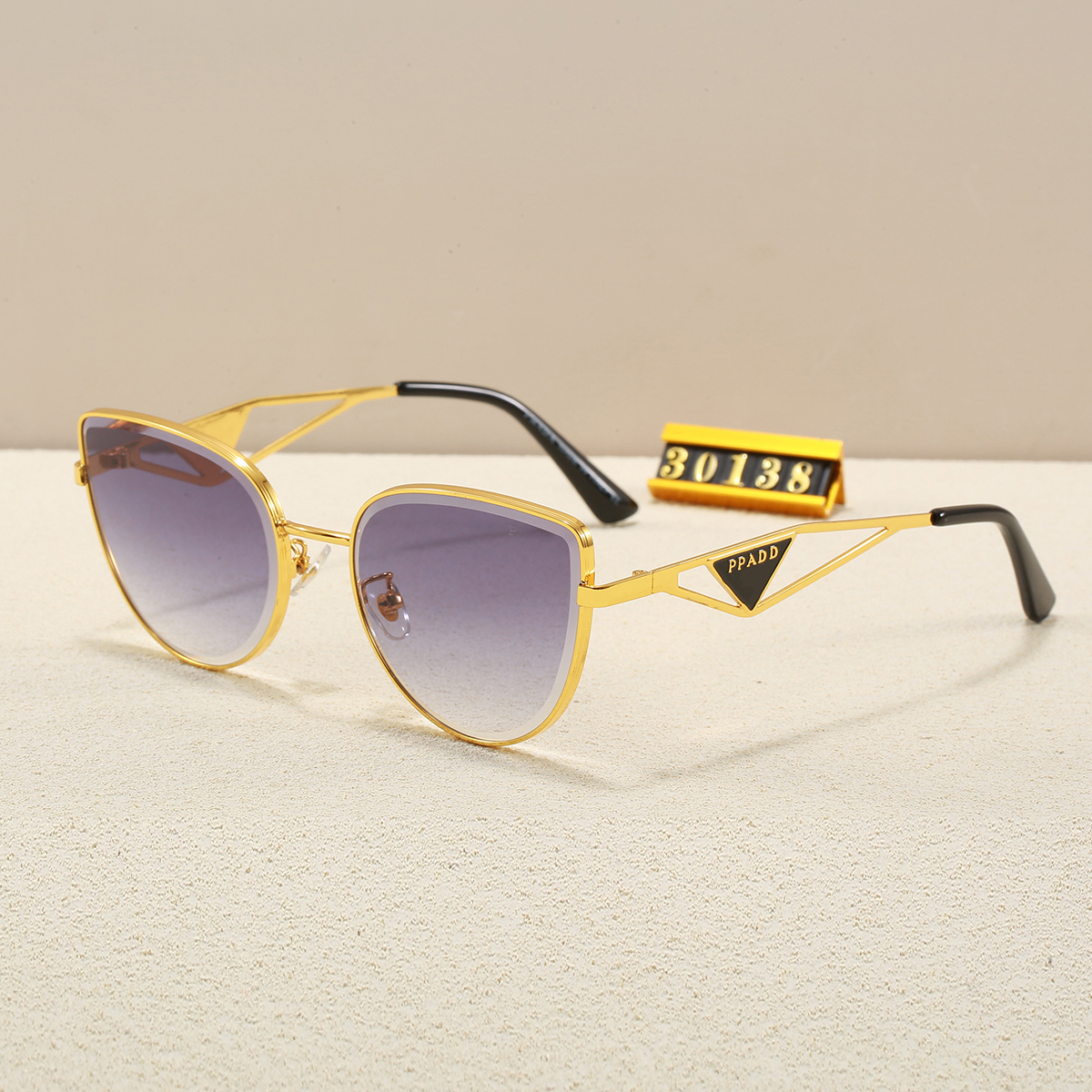 Designer Sunglasses for Women Men Luxury Classic Fashion Outdoor Driving Beach UV Protection UV400 oval metal frame with Original Box good