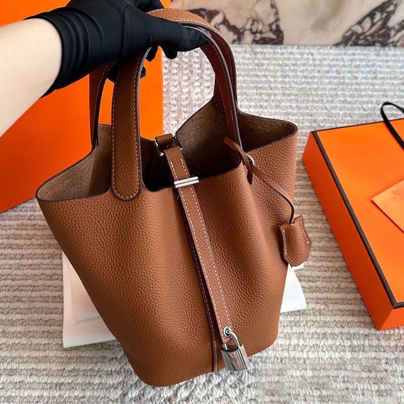 Cosmetic Bags Womens Luxury Designer High-quality Food Basket Bag Cowhide Leather Totes Bags Latch Painting Handbag Ladies Commute Bag Shopping Bag Pouch Purse