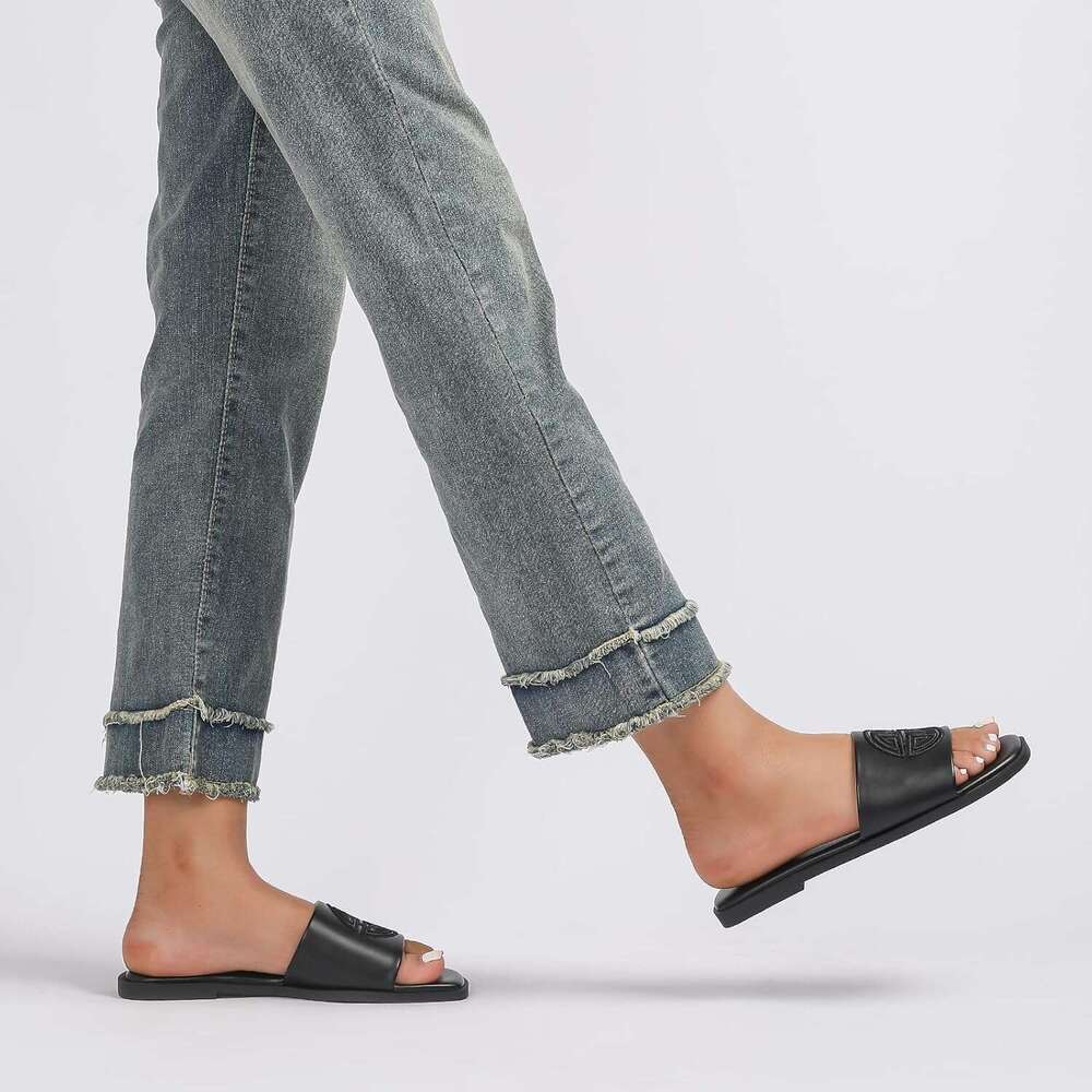 Womens Flat Dressy Summer Slide With Memory Foam Comfortable Cute Leather Black Sandals For Women