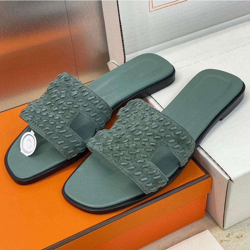 Luxury brand women flat slippers designer Lady sandals casual flat slippers summer womans sandals cowhide sole rubber sole top quality Size 35-42