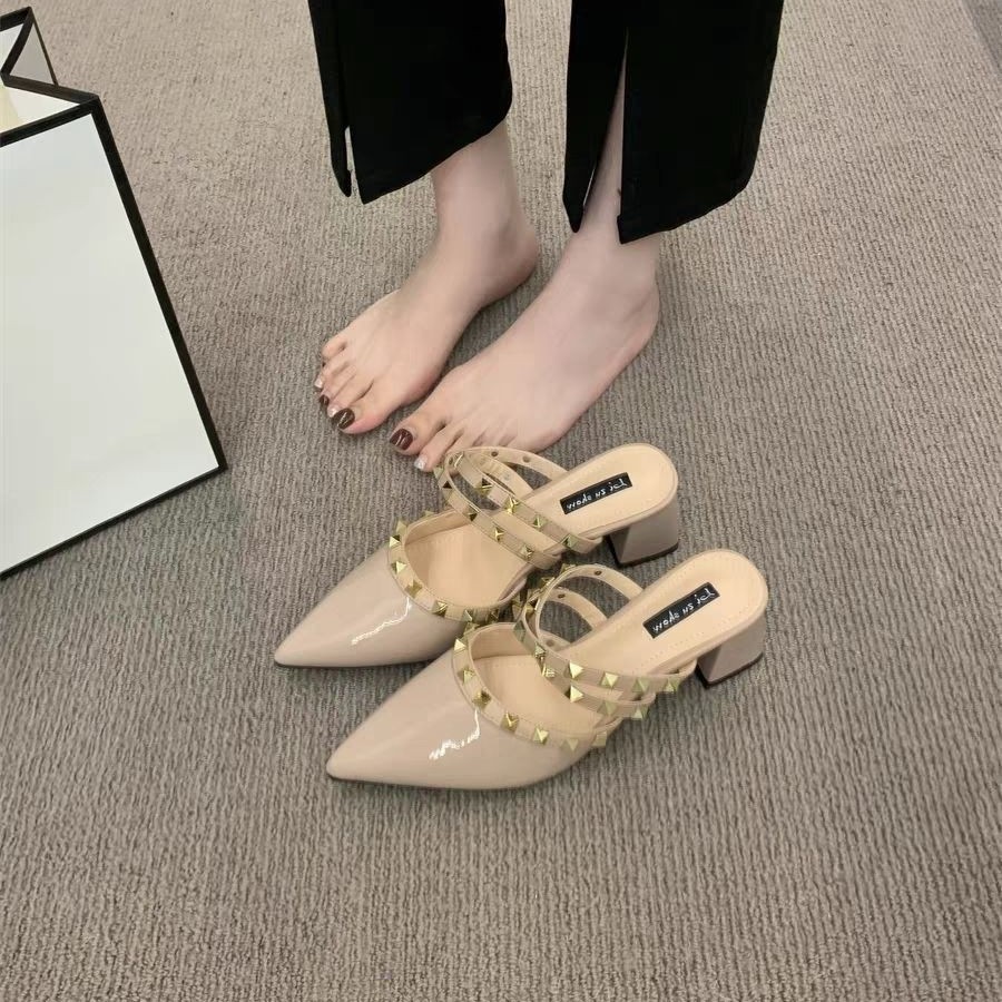 Hot new free shipping designer shoes for womens dress shoes black beige white Fashionable and versatile Pointed rivet high heels