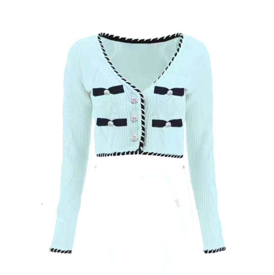 2026 Autumn/Winter New Celebrity Style High end Style Knitted Top Skirt Two piece Set Women's Wear