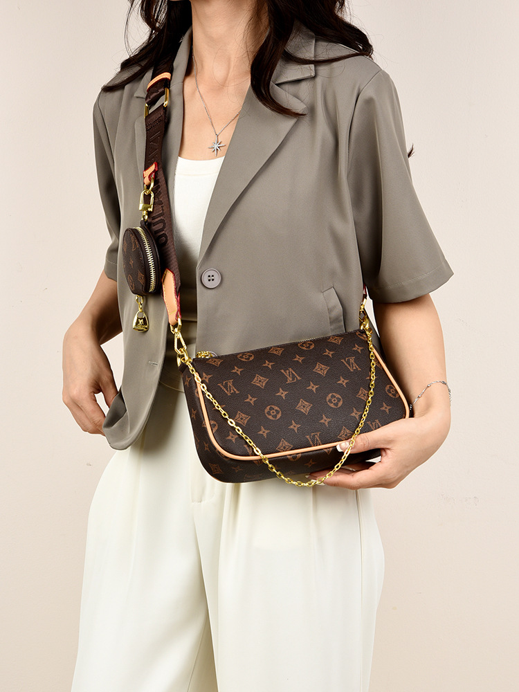 OULAIMEIZI new Free delivery shoulder bag Texture handbag high-end sense shoulder bag fashionable crossbody bag