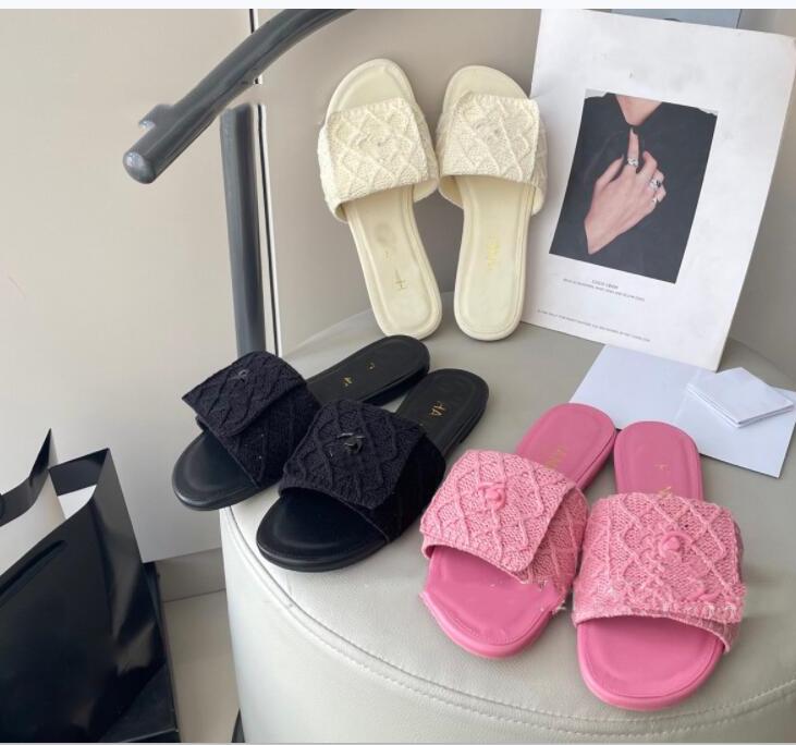 brand shoes women's slippers Flat beach slippers, high quality women home travel essential comfortable slippers summer luxury outdoor beach sandals size 35-42 652