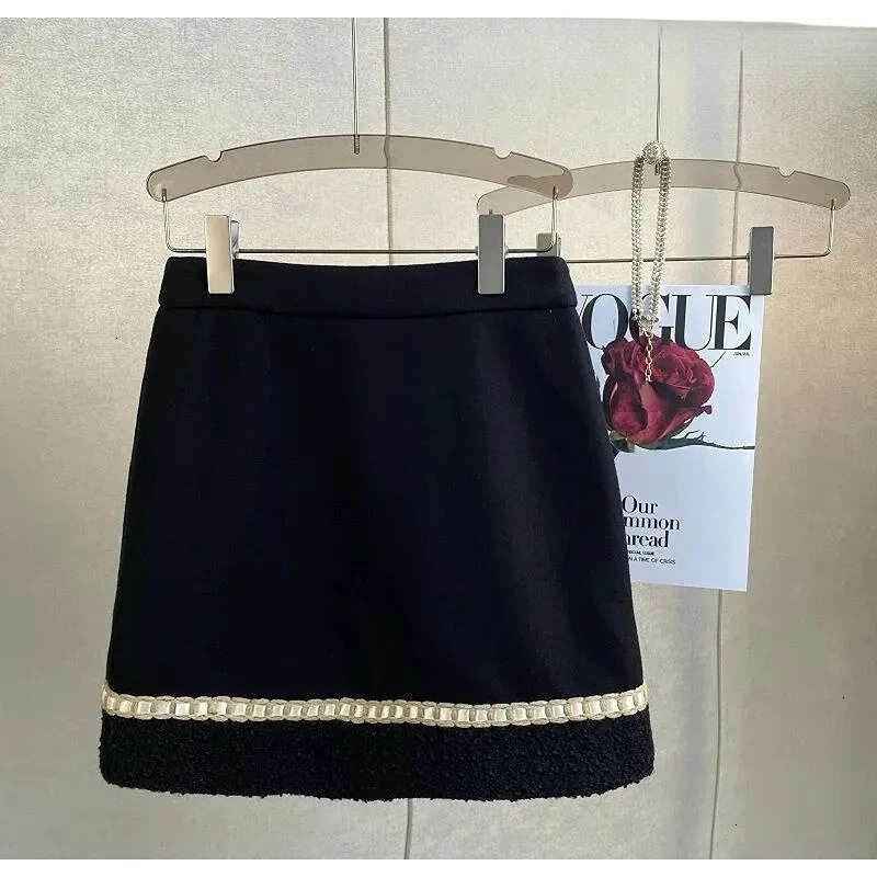 Winter retro small fragrance black floral coat wool jacket, two sets of hip wrapped mini skirt dress set for women