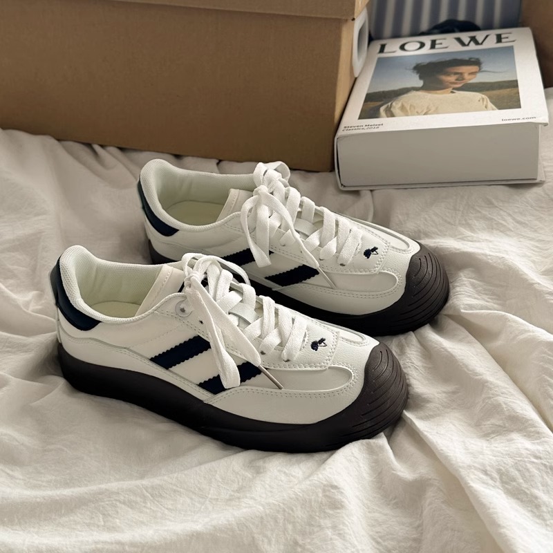 Free shipping Retro Women 2026 Breathable Leisure comfortable sporty casual board shoes Pressure Relief