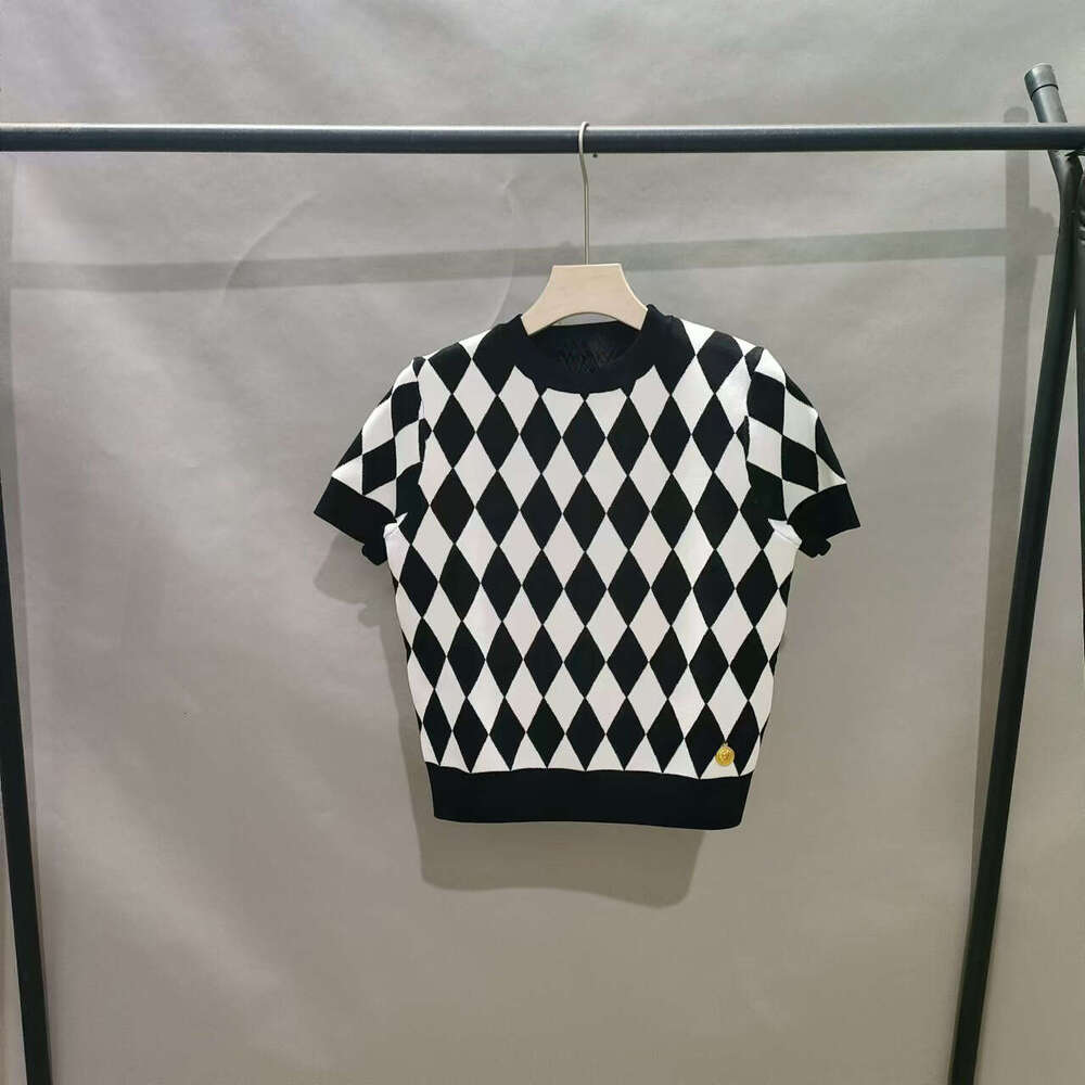 Women's Knitted Sweater Short Sleeve 2026 New European Diamond Pattern Youth Top