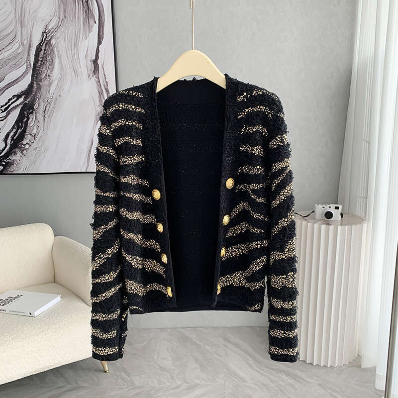 2026 New Luxury Social Embroidered Diamond Inlaid Metal Buckle Jacket Tight Skirt Two Piece Set for Women