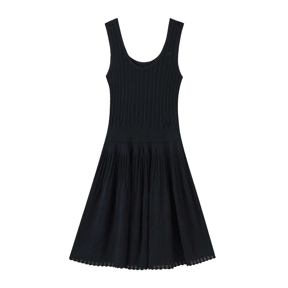 Designer's luxurious social style pleated hollowed out U-neck lace up slim fit sleeveless women's knitted dress