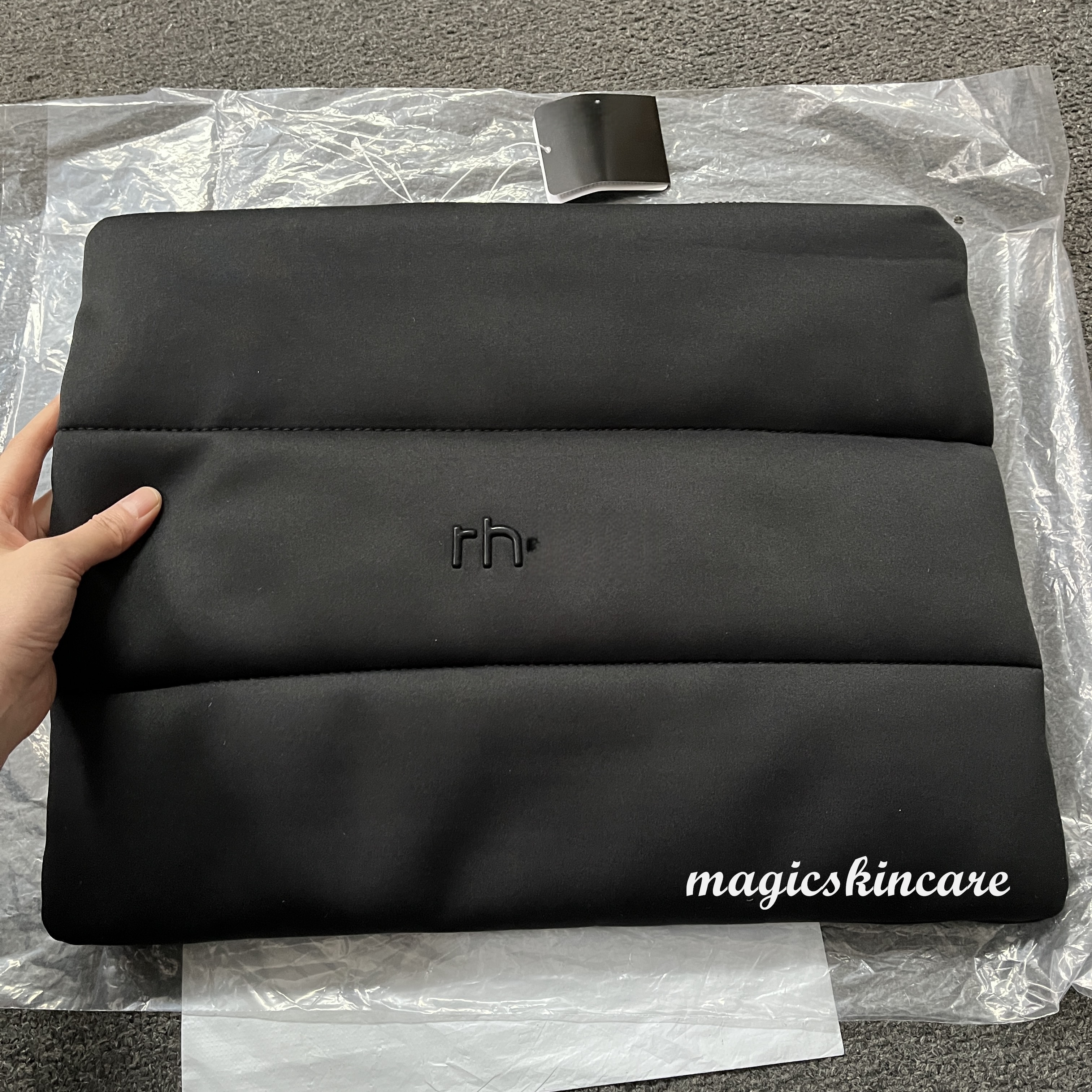 Brand Cosmetic Bags 3 Colors Yellow/Black/Grey Travel SkinCare Makeup Storage Bags Free Ship