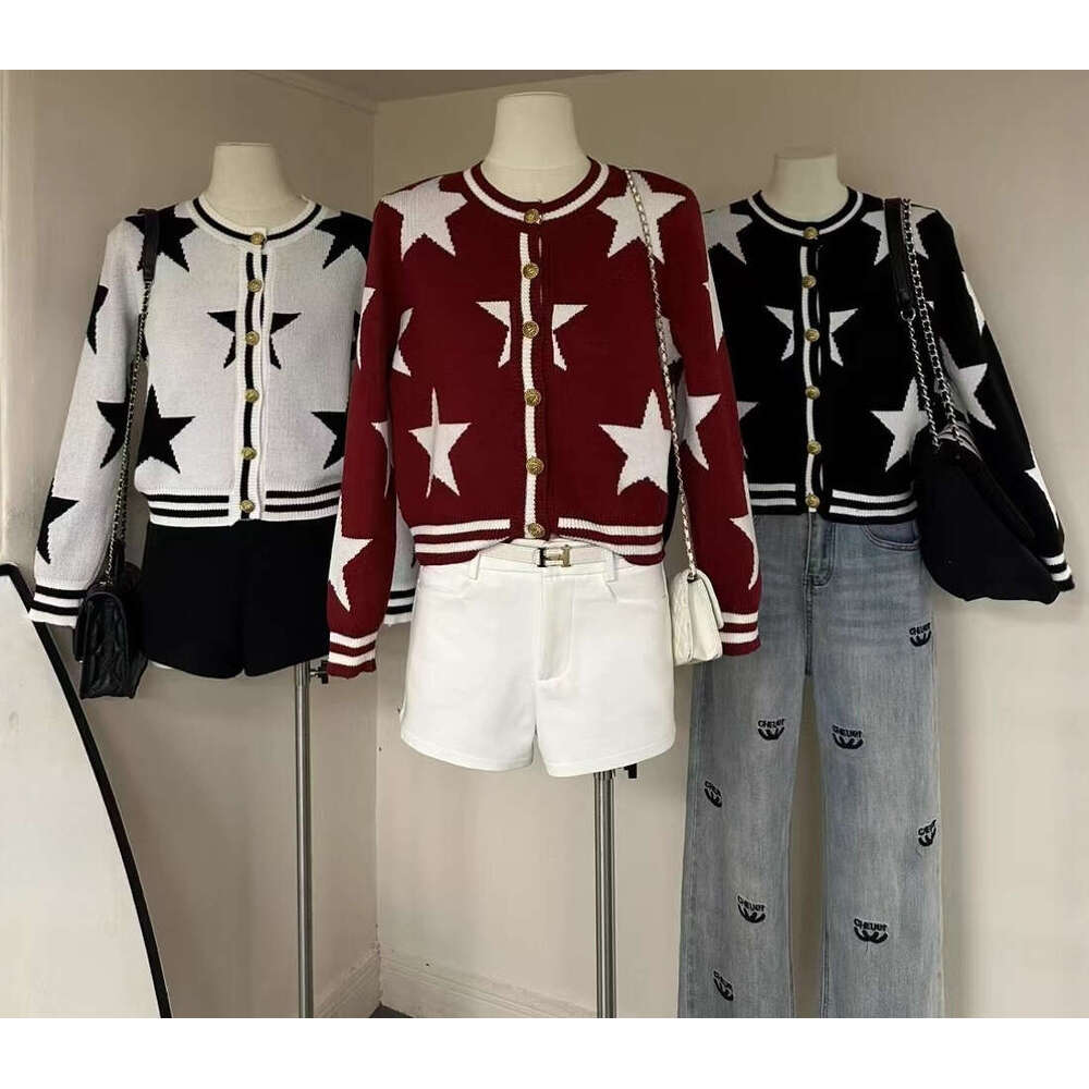 2026 autumn and winter new style elegant color block knitted women's high-end anti-aging cardigan