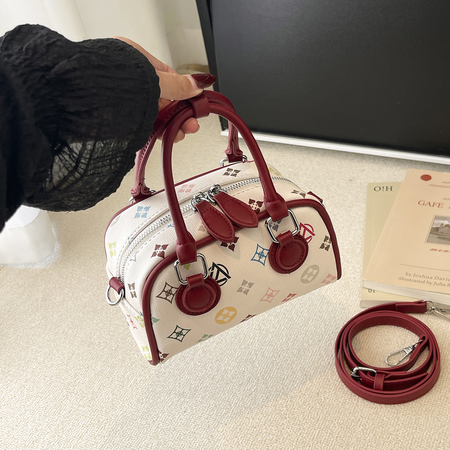 new Free delivery shoulder bag Simple Solid Color Women's Handbag Commuter Shoulder Cross Shoulder Women's Bag