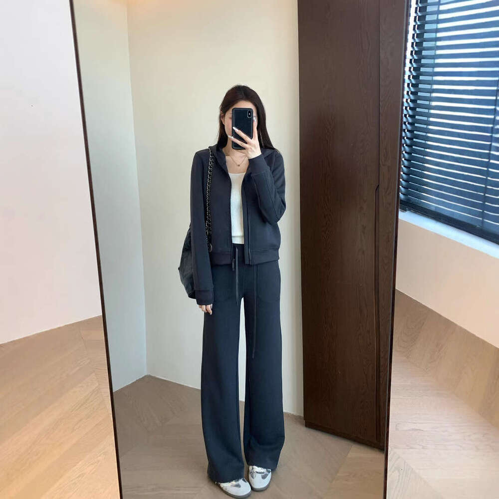 2026 Designer Spring and Autumn New Sand Washed Matte Naked Zipper Hoodie Straight Leg Pants Set