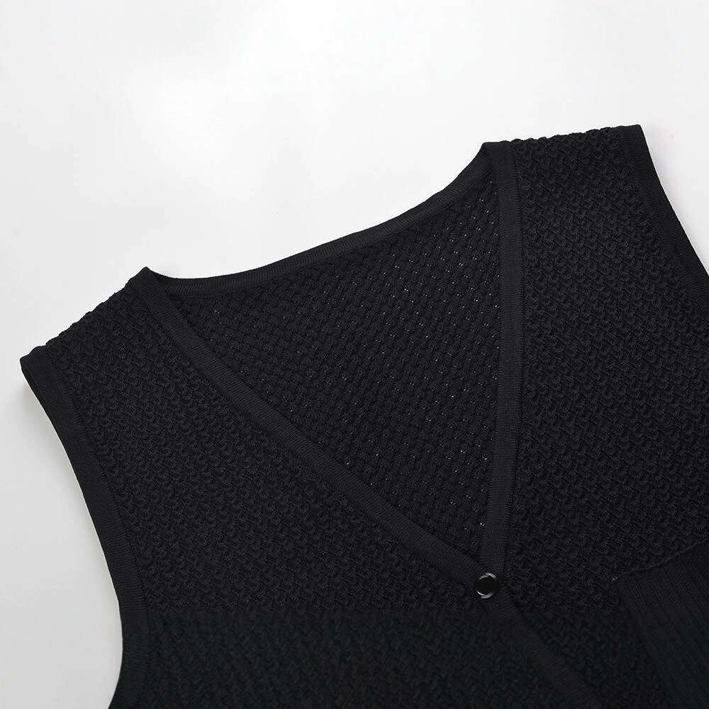 2026 French Design Hollow Knitted Sleeveless Tank Top Split Women's Skirt Set