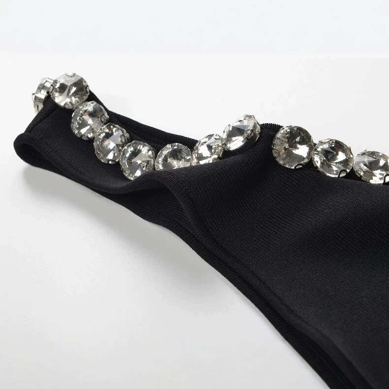 2026 autumn new style sexy and fashionable rhinestone decoration large U-neck backless knitted vest dress for women