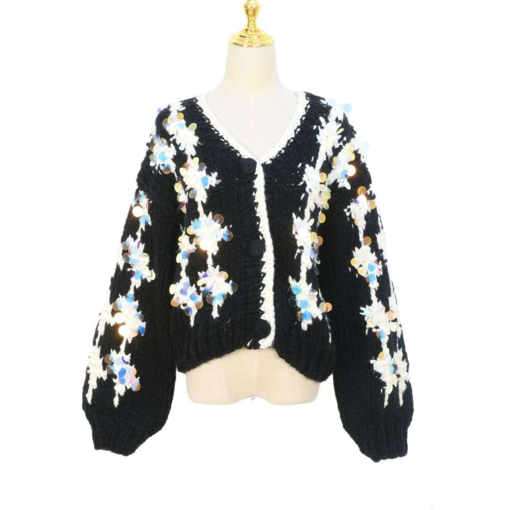 2026 French Fashion Autumn/Winter New Women's Color blocked Knitted Cardigan Loose Lazy Sweater